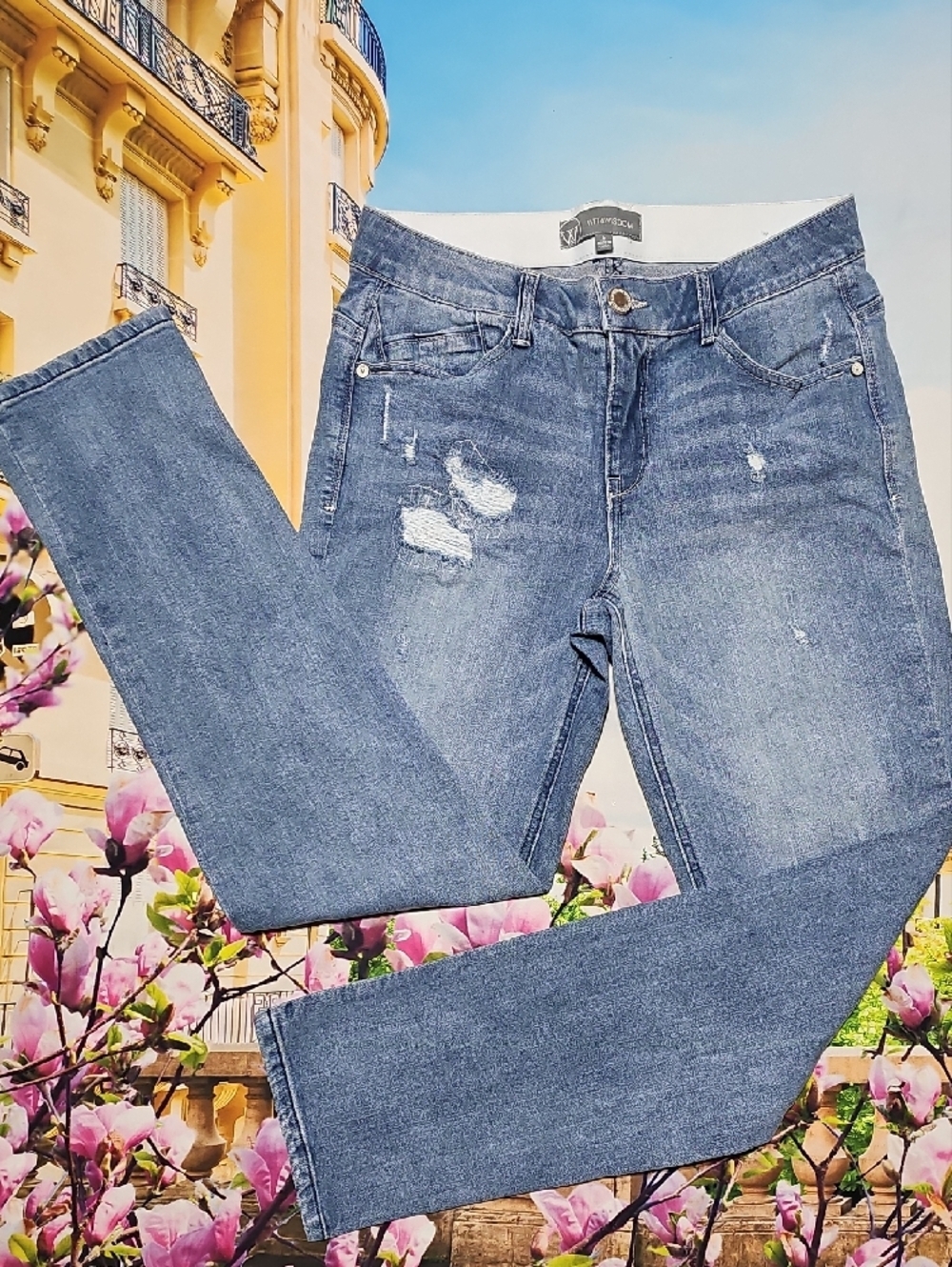 Wit & Wisdom Distressed Light Blue Jeans Size 6